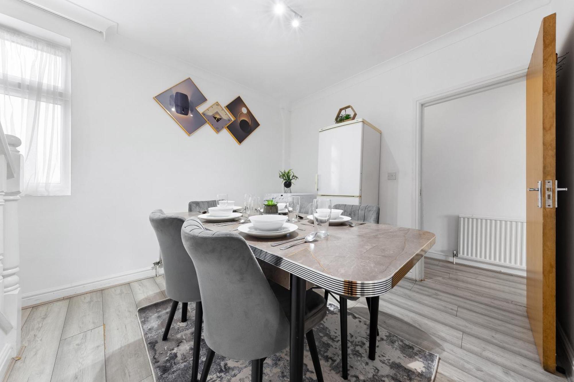 Green Hype - 10 Mins To Stadium - Sleeps 8 London Luaran gambar