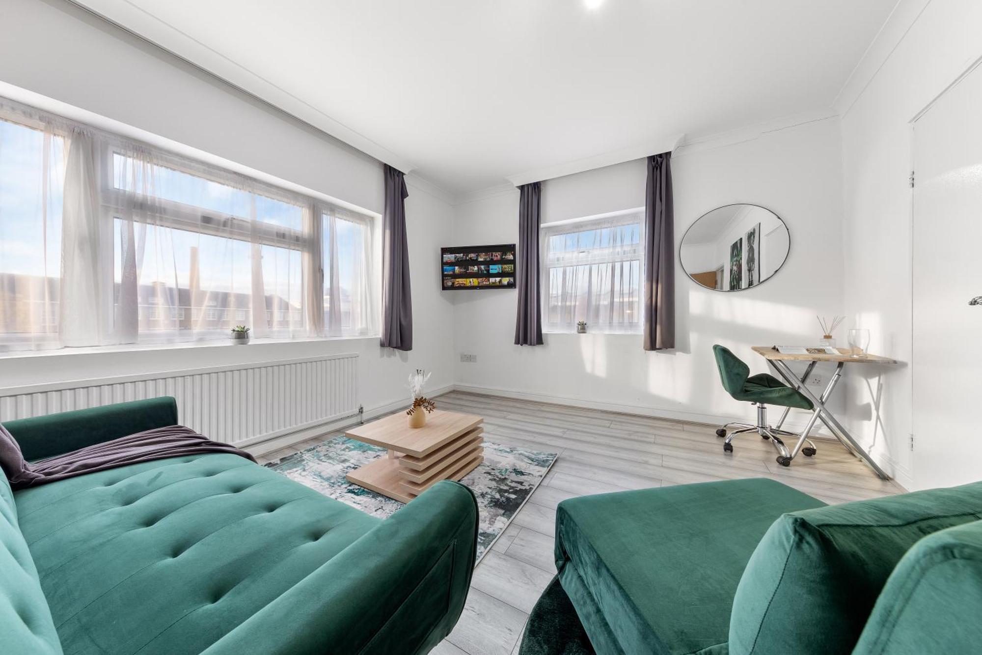 Green Hype - 10 Mins To Stadium - Sleeps 8 London Luaran gambar