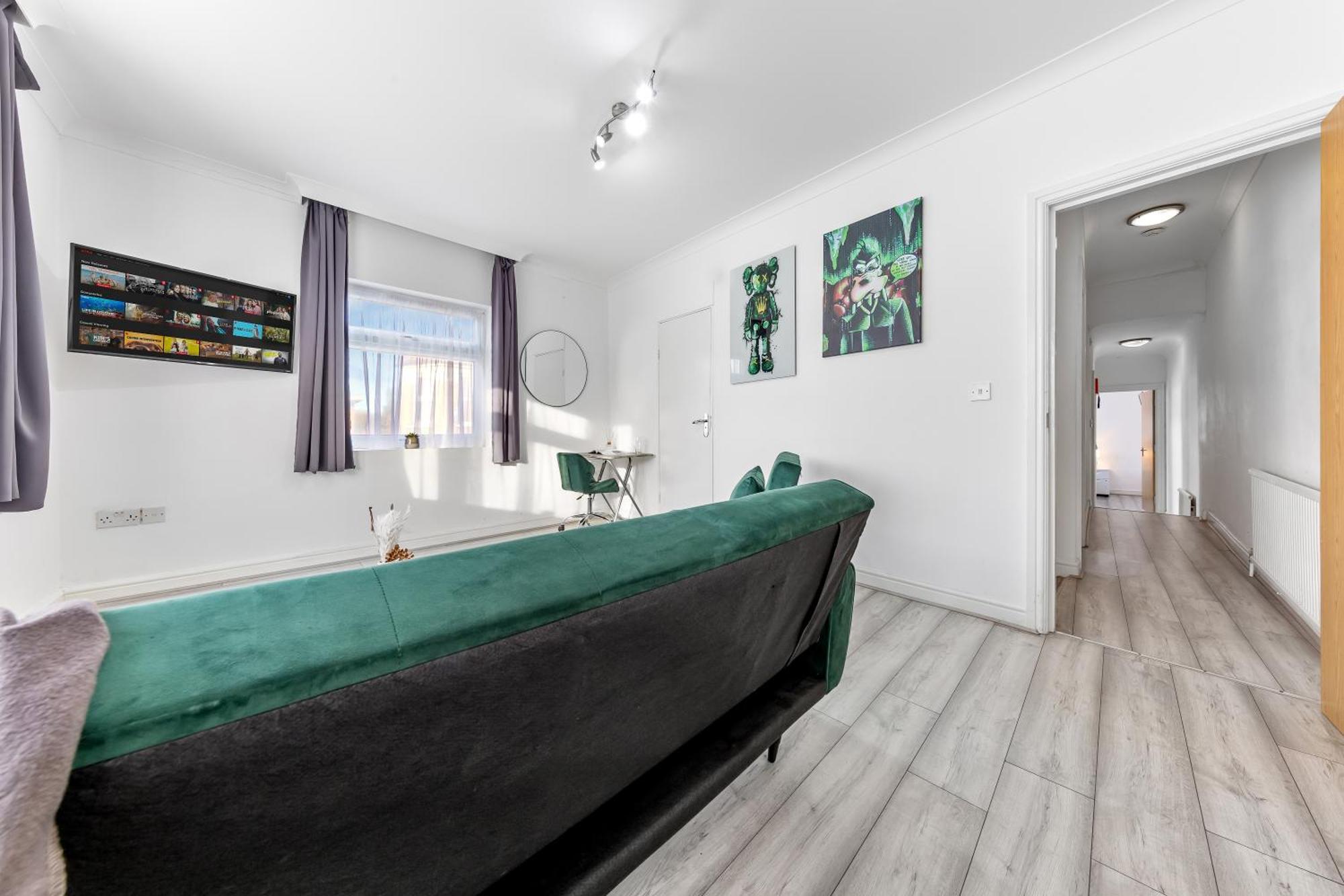Green Hype - 10 Mins To Stadium - Sleeps 8 London Luaran gambar