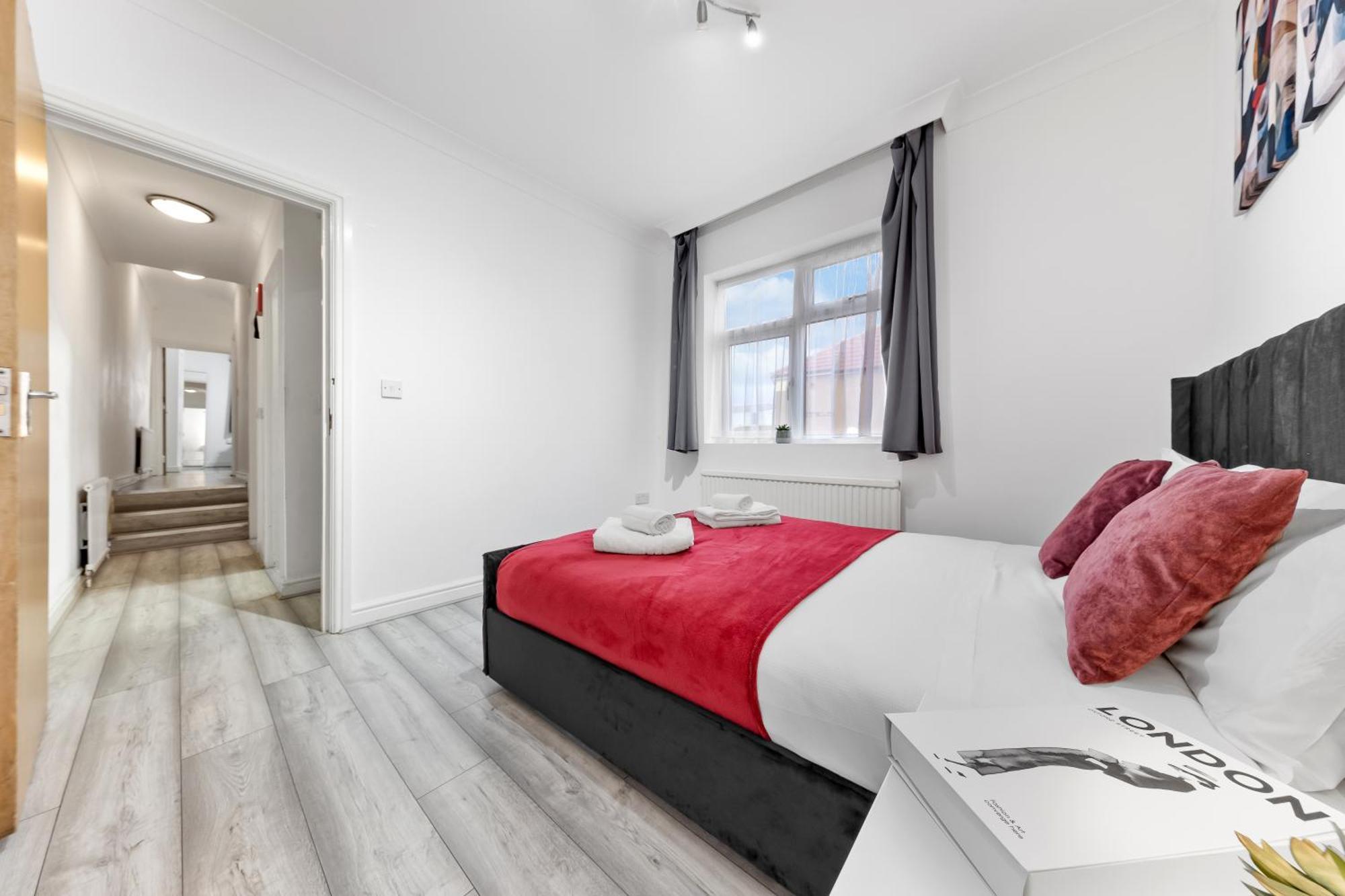 Green Hype - 10 Mins To Stadium - Sleeps 8 London Luaran gambar