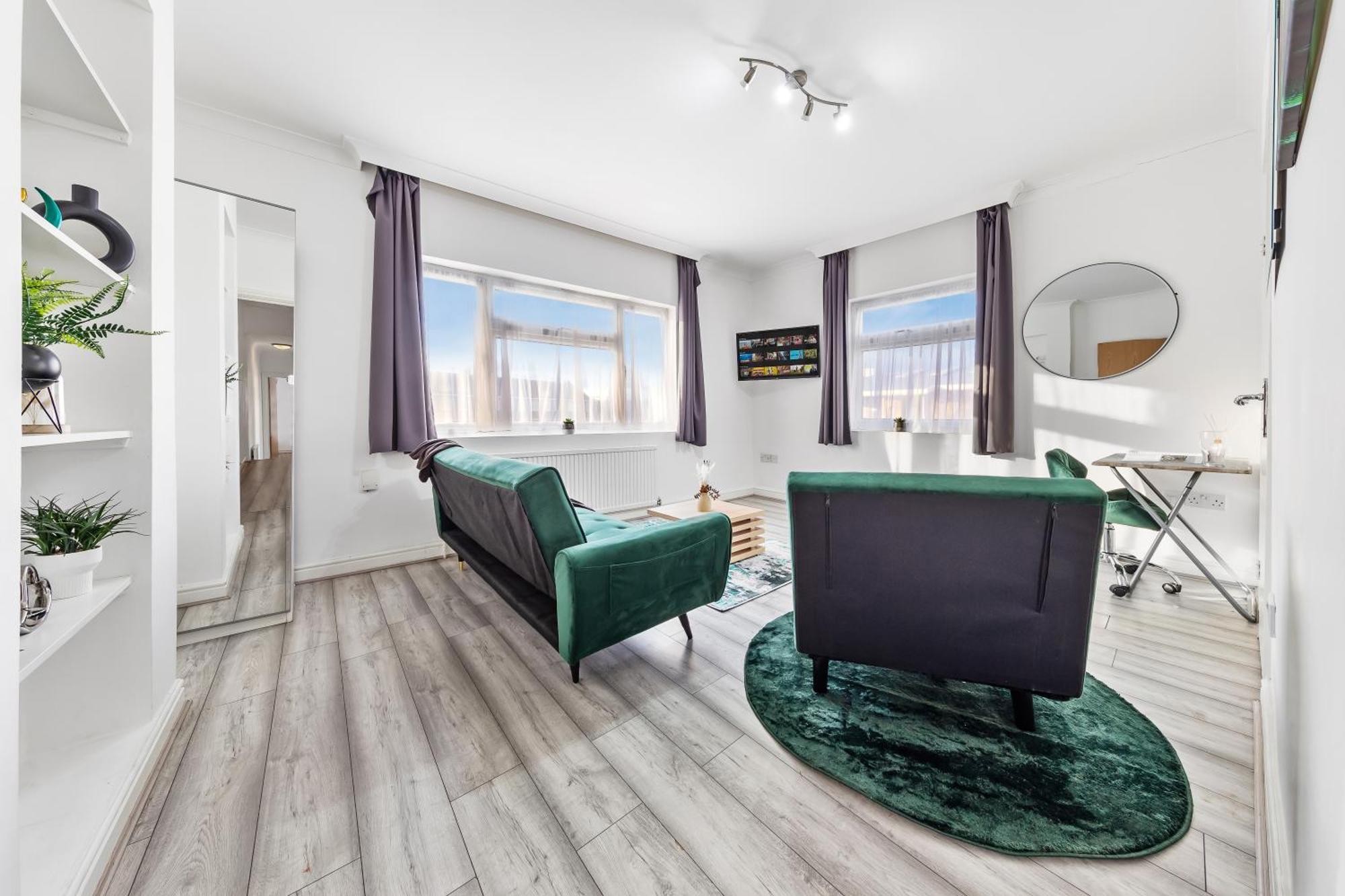 Green Hype - 10 Mins To Stadium - Sleeps 8 London Luaran gambar