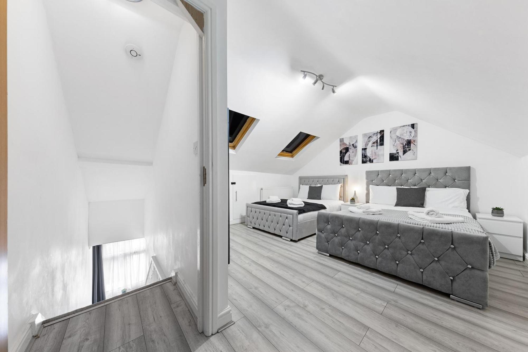 Green Hype - 10 Mins To Stadium - Sleeps 8 London Luaran gambar